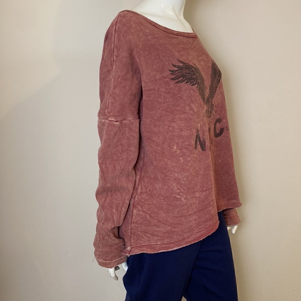 Leith Sweatshirt Hi-lo hemline red distressed NYC And eagle logo Size L - Picture 3 of 7